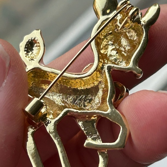 5/$25 Hard enamel pink deer brooch 🦌 - Picture 6 of 8